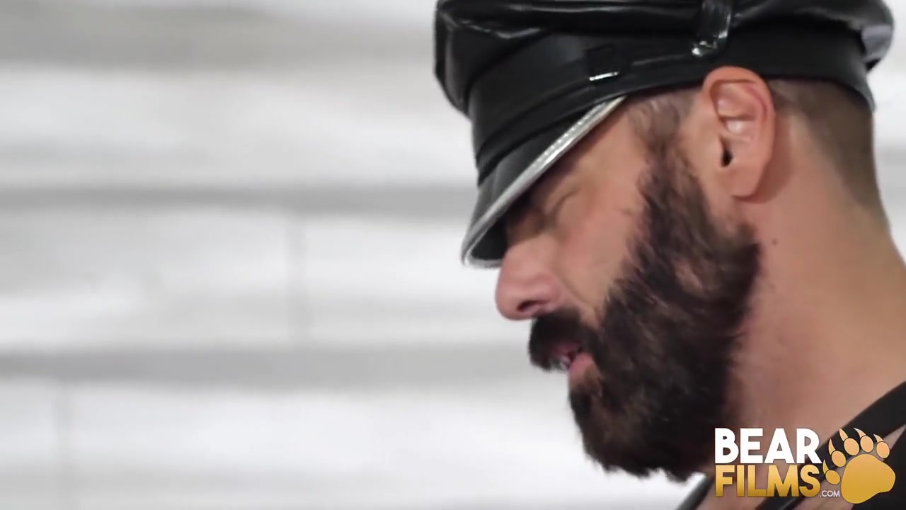 John Pucker And Steve Sommers - Dominant Bear Barebacks