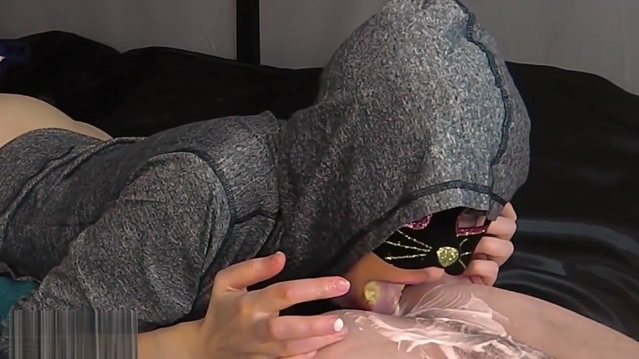 ASS NACHOS (stepsister eating nachos from Step brother ass)
