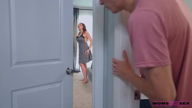 Stepmoms Big Date - S20:E6 - Nubiles-Porn