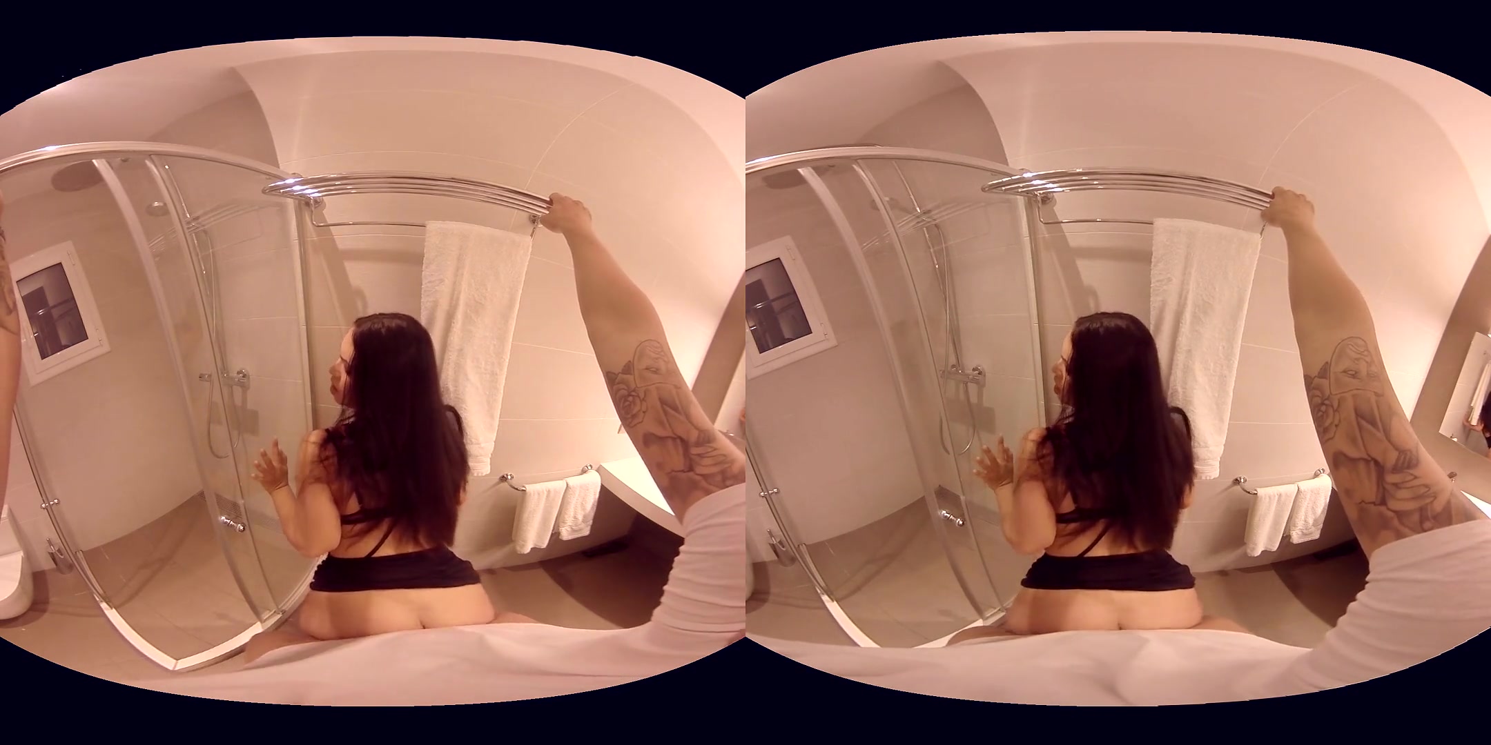 Hannah Shaw in The Lunch - VirtualRealPorn