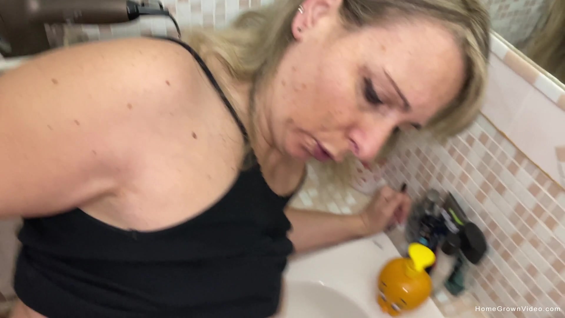 Both Holes In The Bathroom - Luna Green & Markus Green