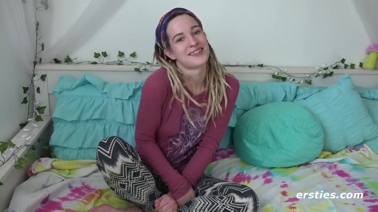 All Natural Hippie Chick Rubbing Her Hairy Bush