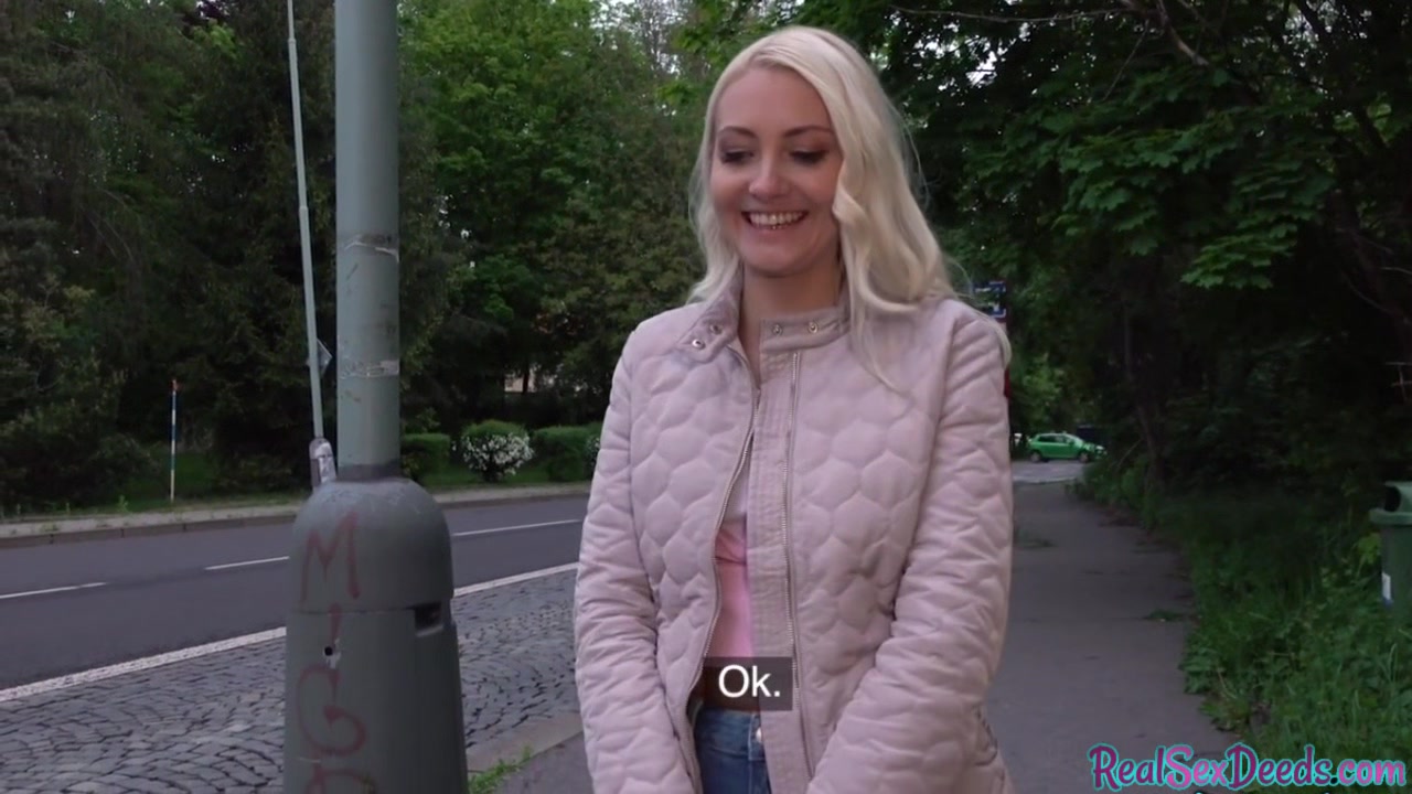 Blonde 25yo cutie gives blowjob to his huge dick in public