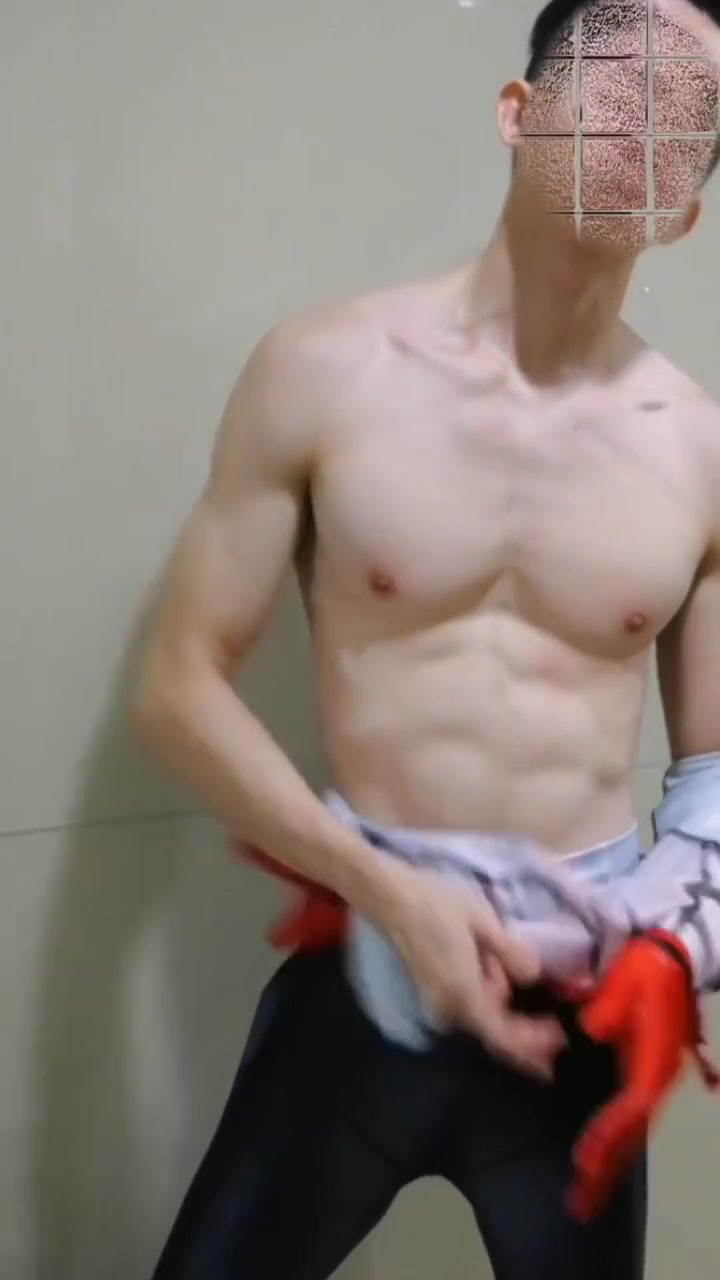 Gay Chinese Muscle Dressed Superman Solo In Tolet Sucks Cock