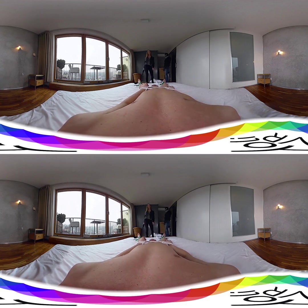 Alexis Crystal in X GF's Dumping - HoliVR