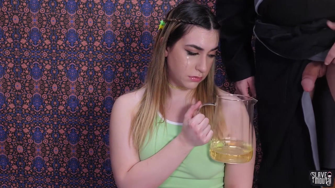 Lexi Grey drinking her lords piss