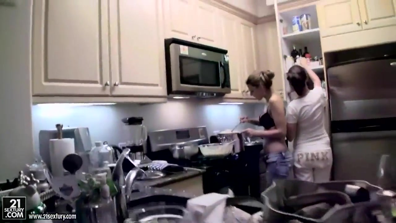 Cindy Hope and Sandy are cooking in the kitchen