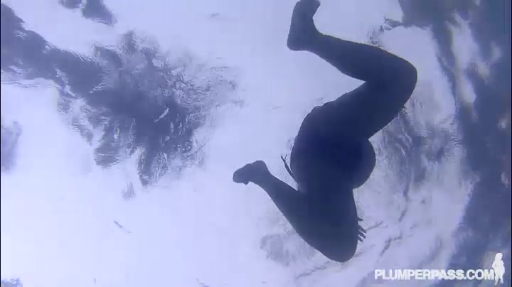Splash That Ass - PlumperPass