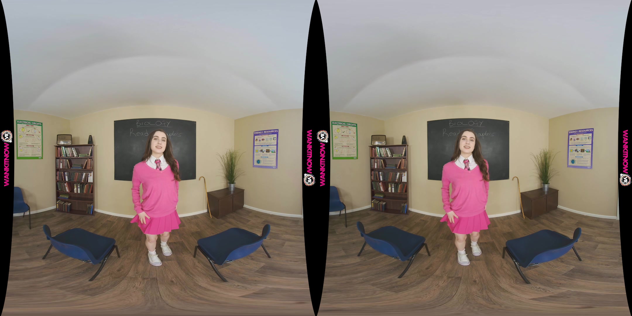 Send Nudes featuring Lola Rae - WankitNowVR
