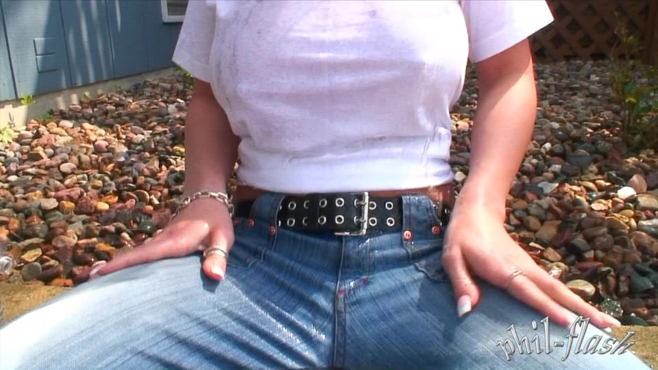 Free Video and Picture Gallery of Next Door Nikki Tied Up