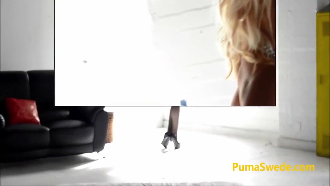 Triple Stockings And Face Sitting 6 Min - Tiffany Tyler, Nina Elle And Puma Swede