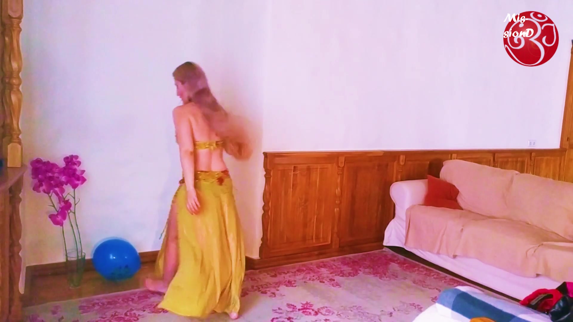 Balloons Goddess - Sex Movies Featuring Findom Goaldigger