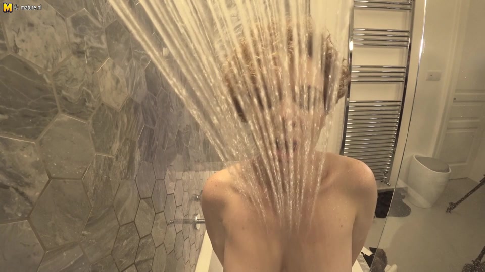 Steamy Milf With Big Tits Playing In The Bathroom - MatureNL