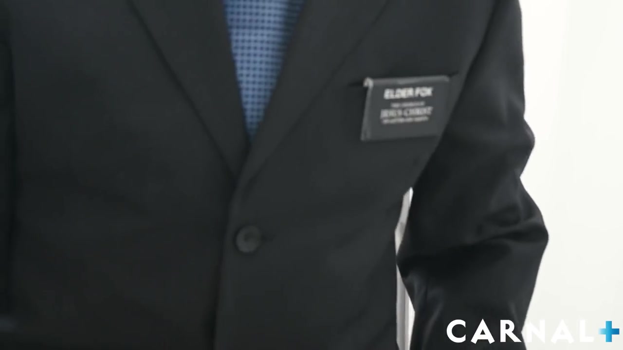 Hot Suited Dilf Seduces Hung Innocent Twink - Felix Kamp