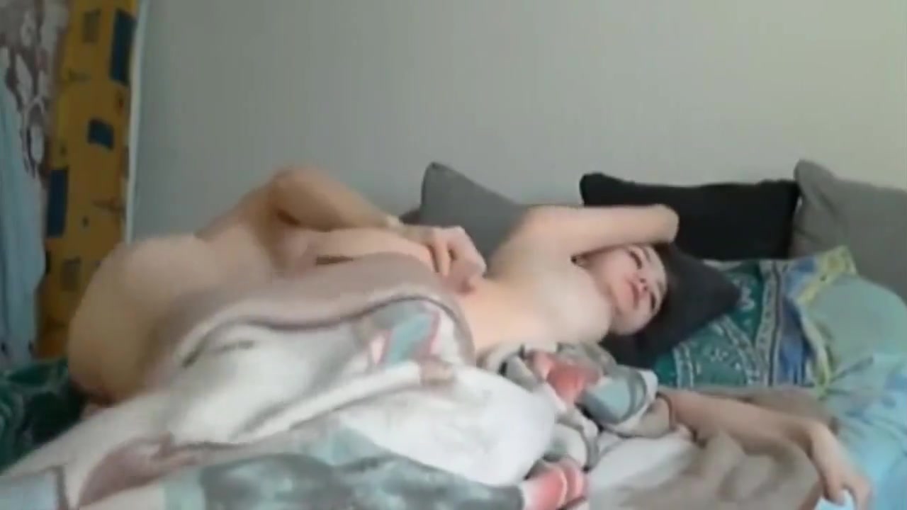 Skinny stepsis with her stepbrother on vacation in one bed