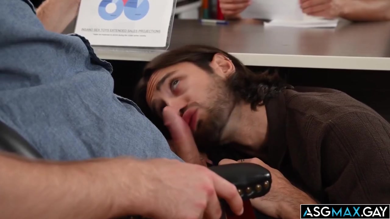 Having A Threesome In The Office - Carter Collins, Vincent Grey And Noah Asli