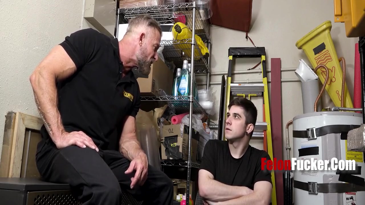Greg Dixxon And Harrison Todd - Handsome 40yo Hunk Security Man Fucks Twink Suspect In Lockup 8 Min