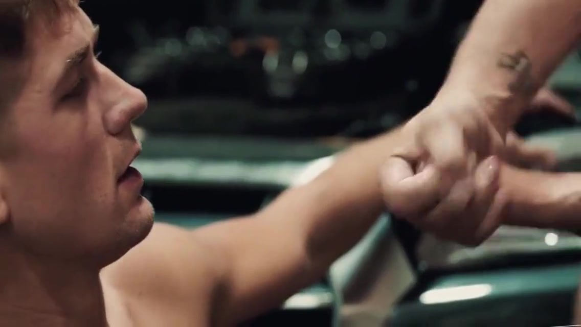 Car Mechanic Stud Barebacked And Facial Jizzed By Top 7 Min With Gay Porn
