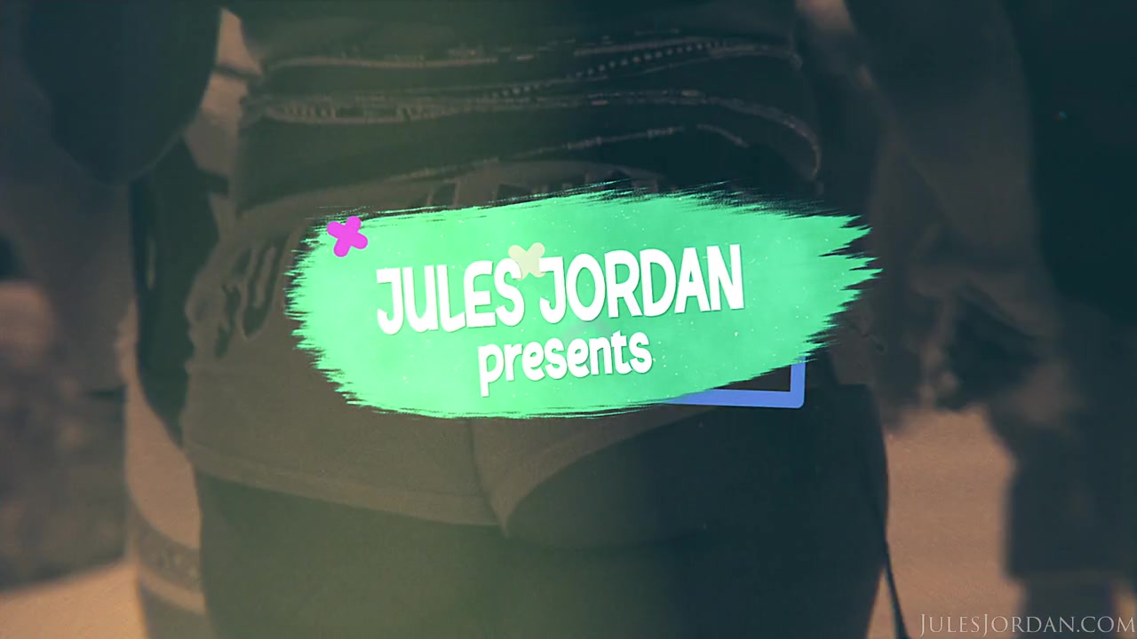 Latina Honey Kira Perez Gets Picked Up By Jules In Miami - Exclusive Scene - JulesJordan