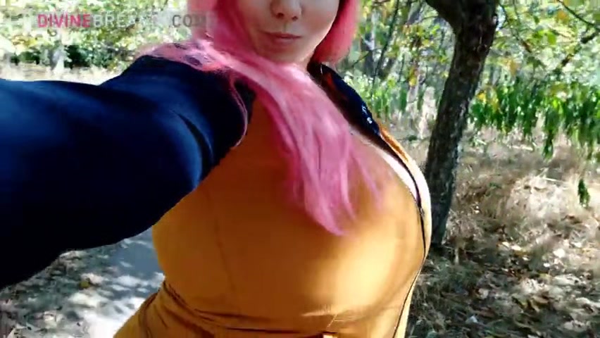 Candy Outside Bouncing Tits