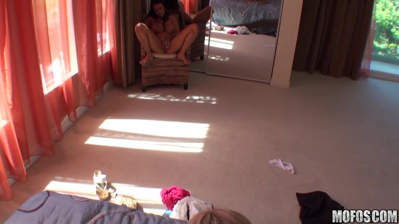 Jordan Lynn, Rosie Deluna - When GF's Cheat, Cheat With 'em!