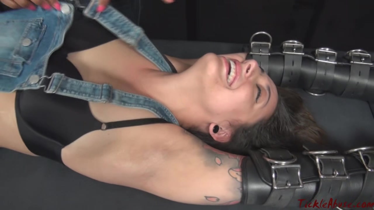 Emma Racked - Taworship