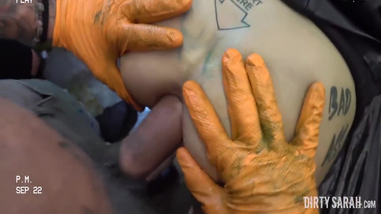 Dirtysarah - Blonde Bitch Sold Her Soul For Money And Let Her Head Tattooed 5 Min