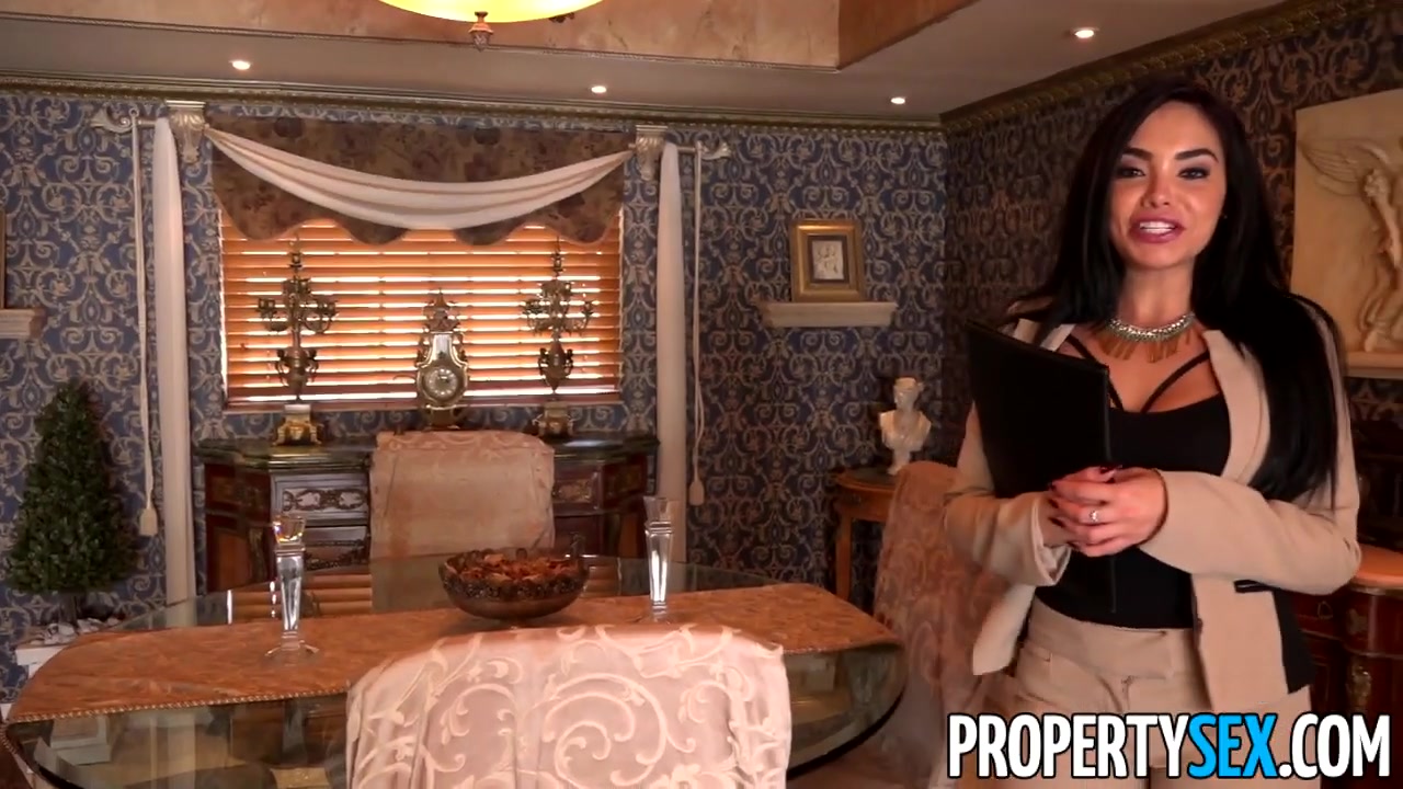 Property Sex Sexy Real Estate Agent Is Really a Porn Star