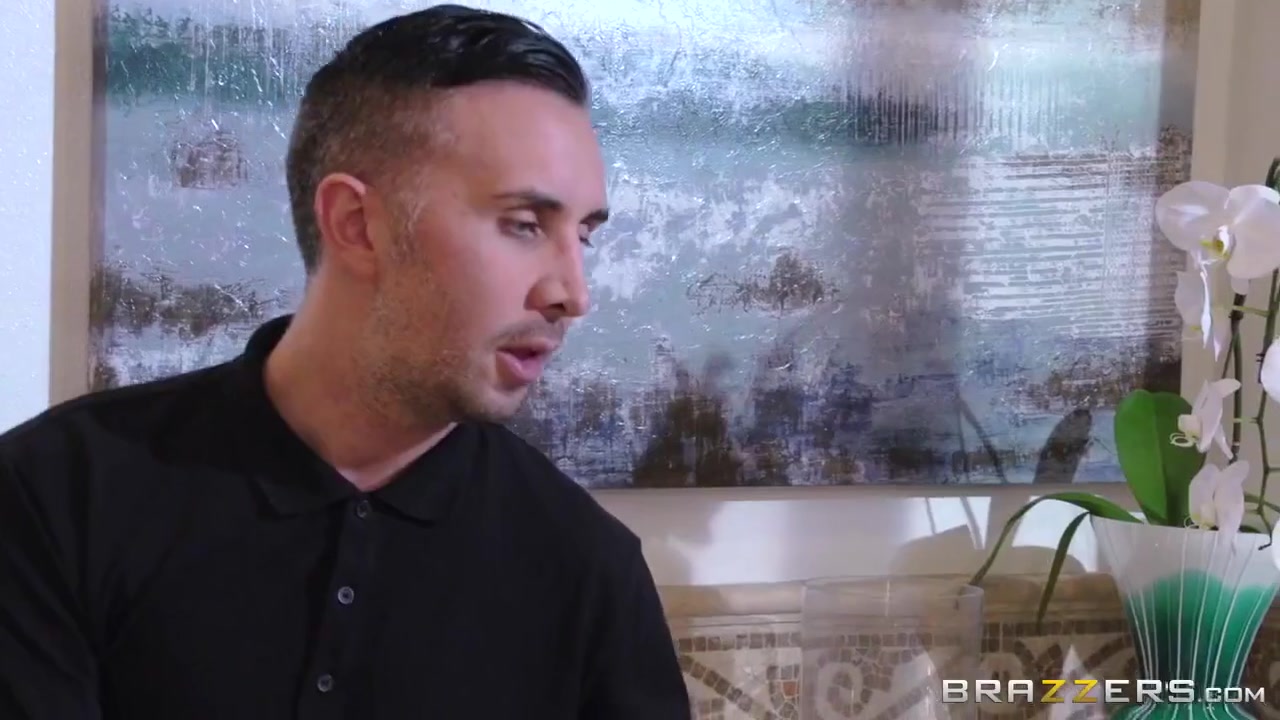 Exxtra: A Warm Place To Stay Tonight With Keiran Lee And Carter Cruise