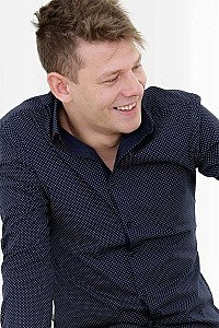 Watch Micky Bold videos