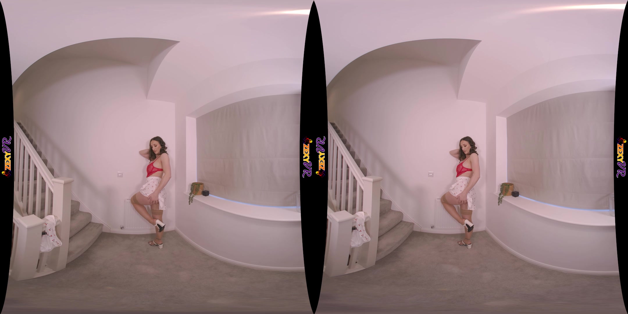 Enjoy The Show featuring Stacey Poole - ZexyVR