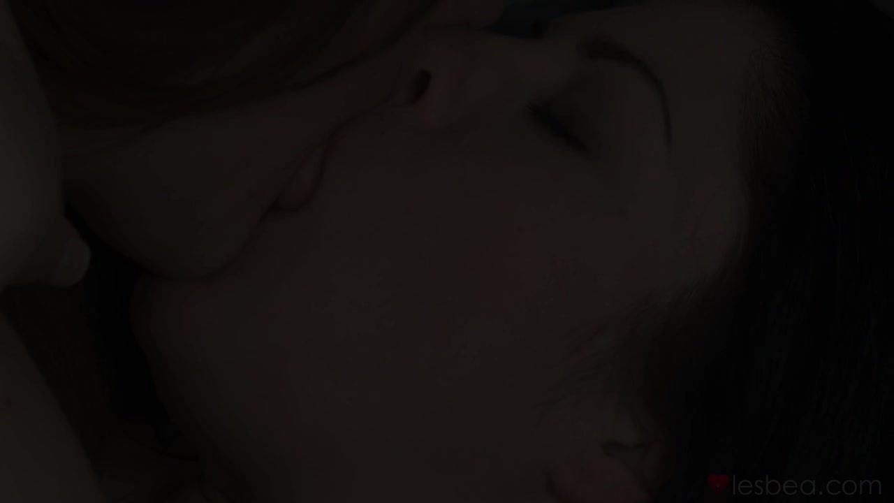Lucia B & Samantha Bentley in Inside Me Inside You - Lesbea