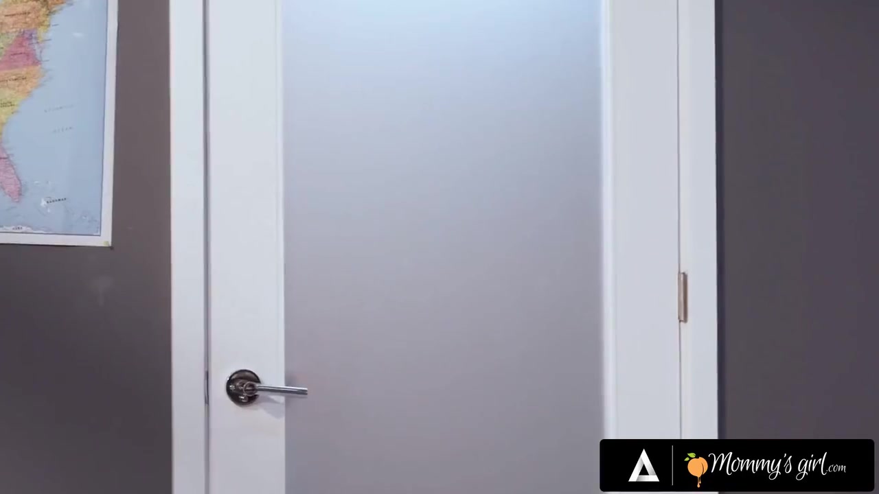 Gorgeous teen 18+ Discovers Her Hot Stepmom & Sexy Teachers Affair! Classroom Threesome!