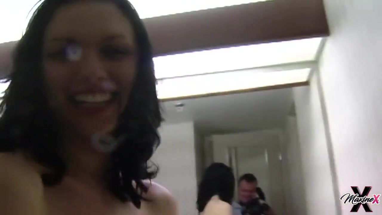 Anna And Maxine Pee On 2 Guys