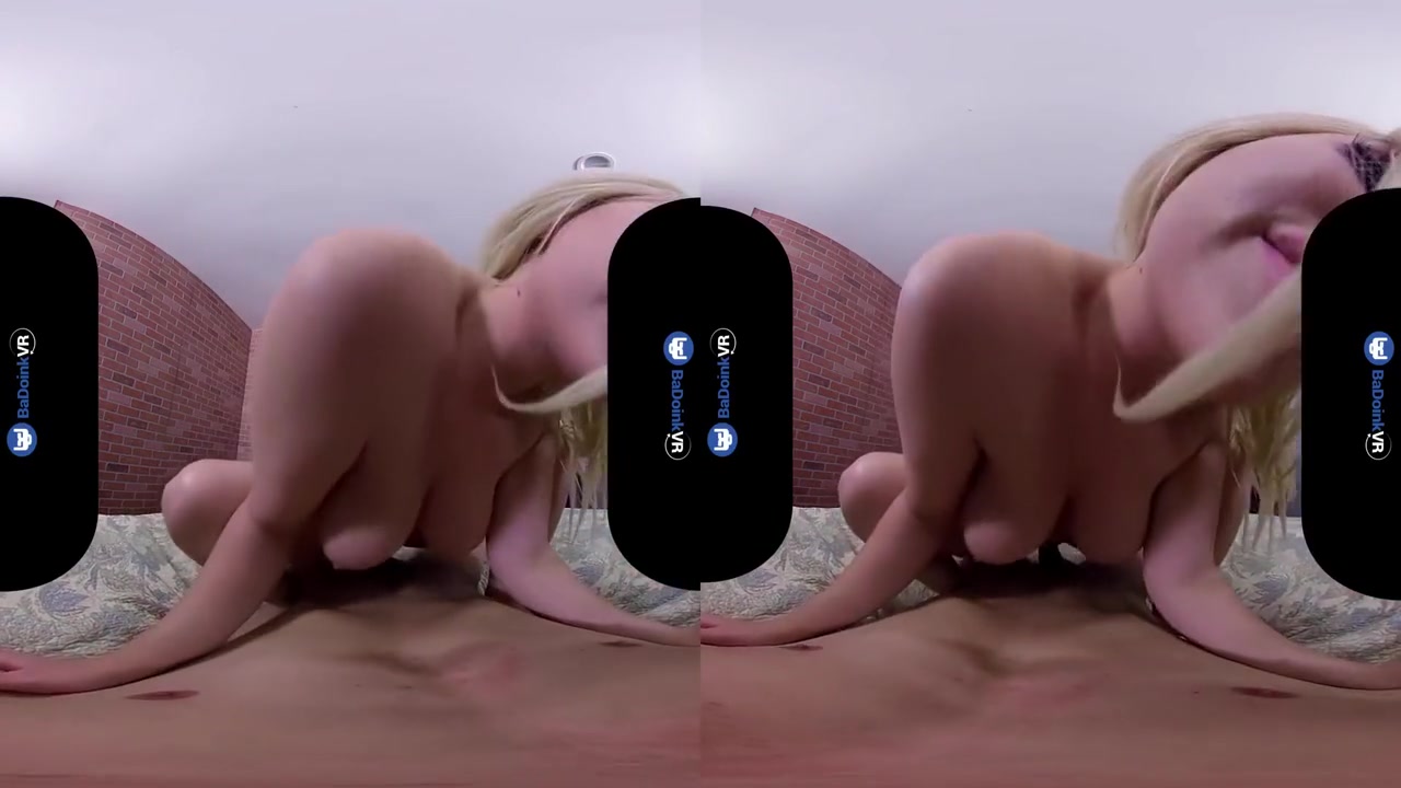 Curvy Blonde Gives You Her Anal Virginity - Virtual Reality And Sunny Chase