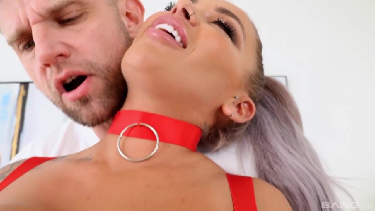Hayley Davies In Bubble Butt Babe Eager To Take A Bwc Deep In Her Pink Hole