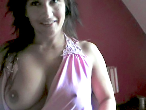 Amateur Morning Striptease - BustyGFsExposed