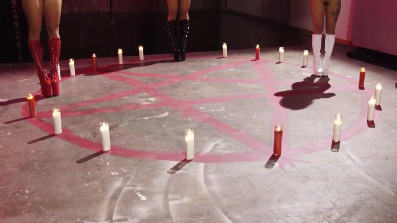 Kissa Sin - Katrina Jad Gina Valentin