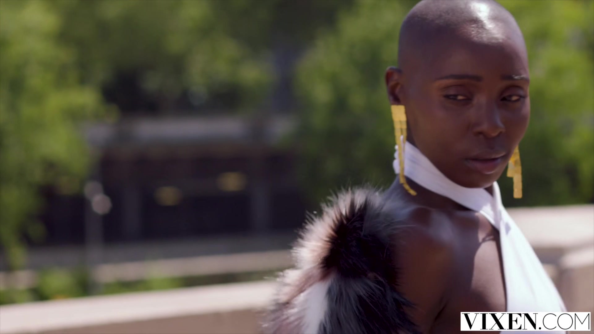 VIXEN Model Zaawaadi leaves a lasting impression on Manuel