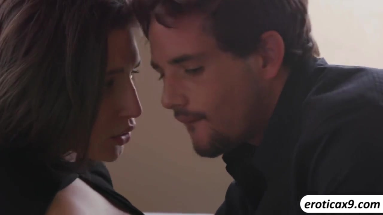 Horny Couples In A Hardcore Pounding