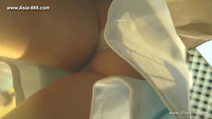 peeping chinese amateur upskirt.***