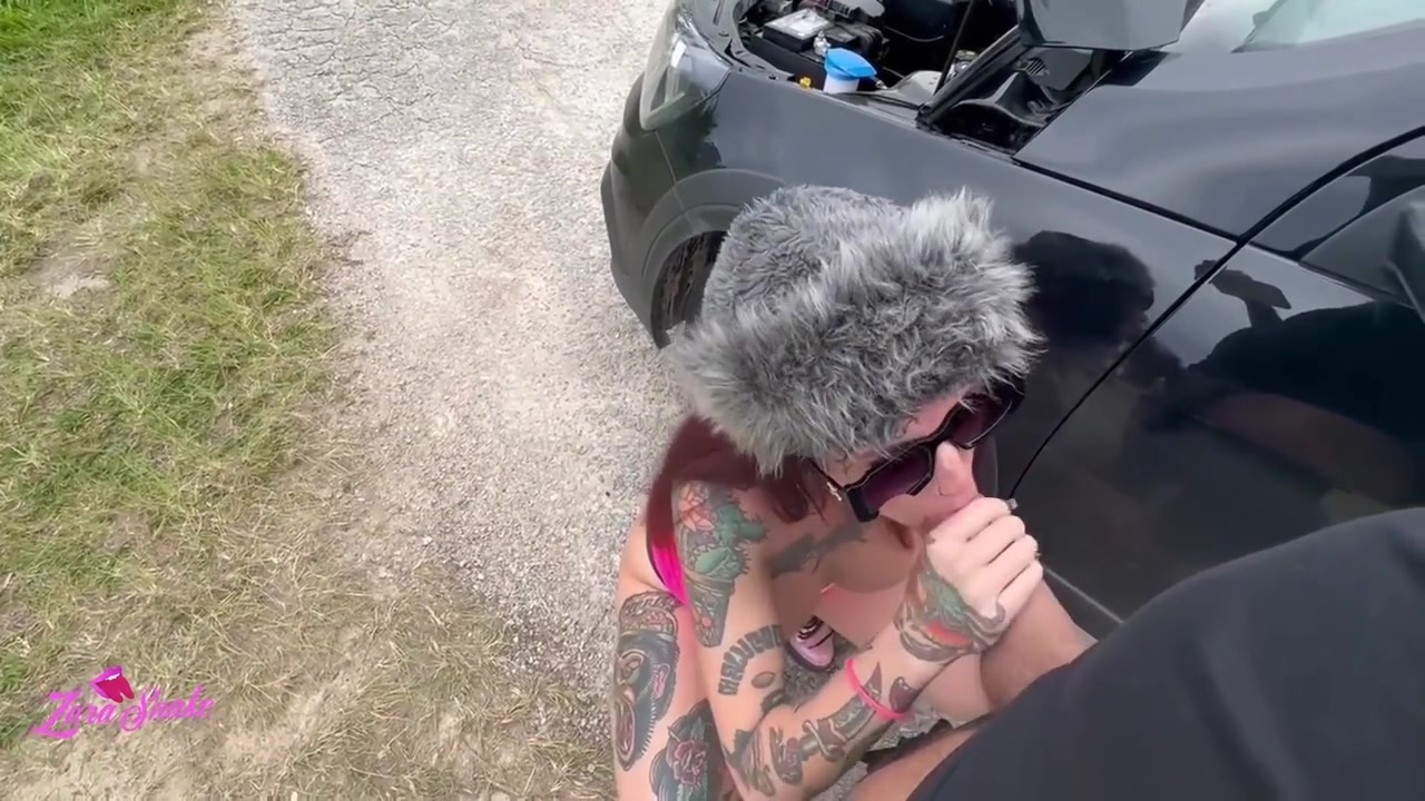 Meu Carro Quebrou E Tive Que Pagar Com A Bucetinha Pra Ele Arrumar