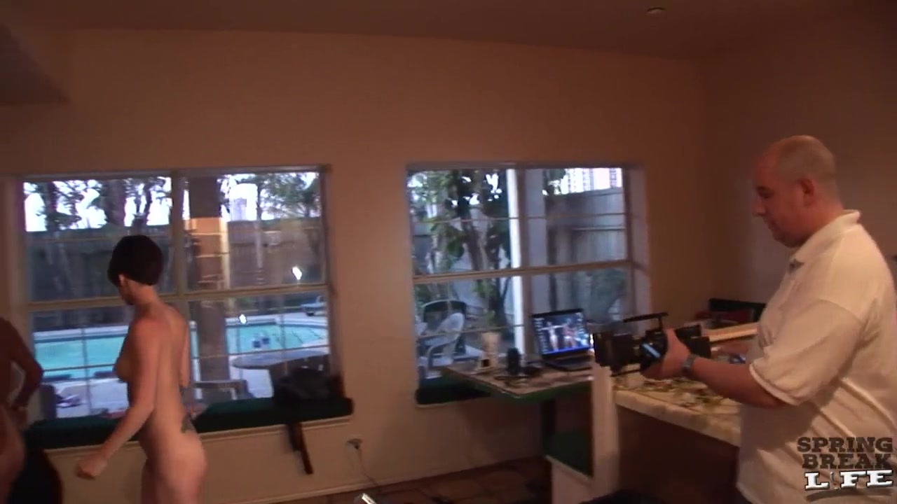 Crazy House Footage From Our Spring Break South Padre House Pussy Eating - SpringbreakLife