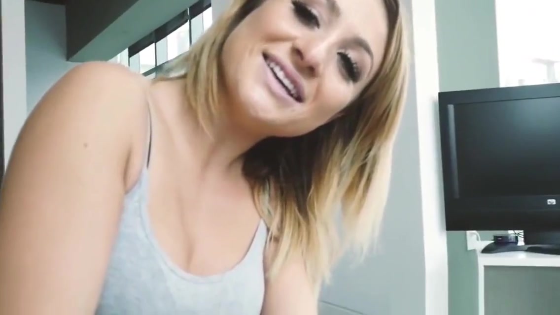 Cute assed stepsis blows