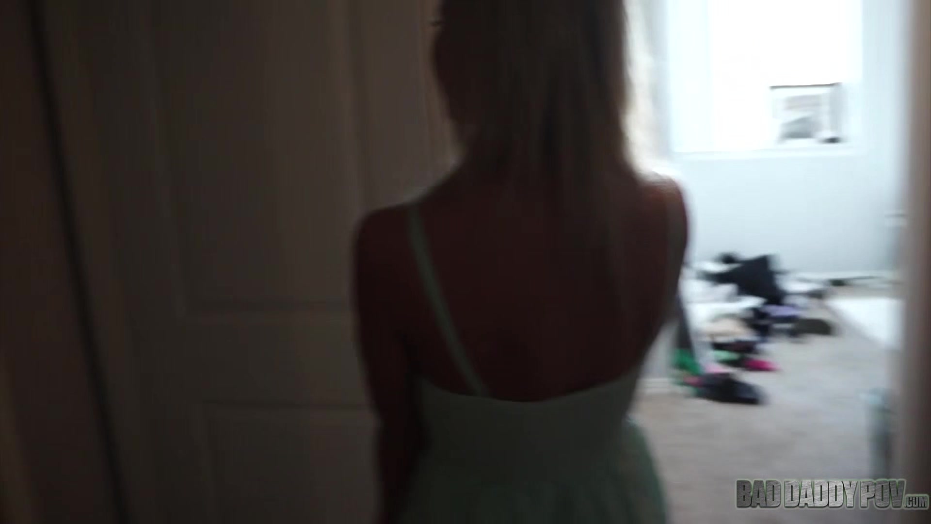 Jessa Rhodes Begs For Rent Money