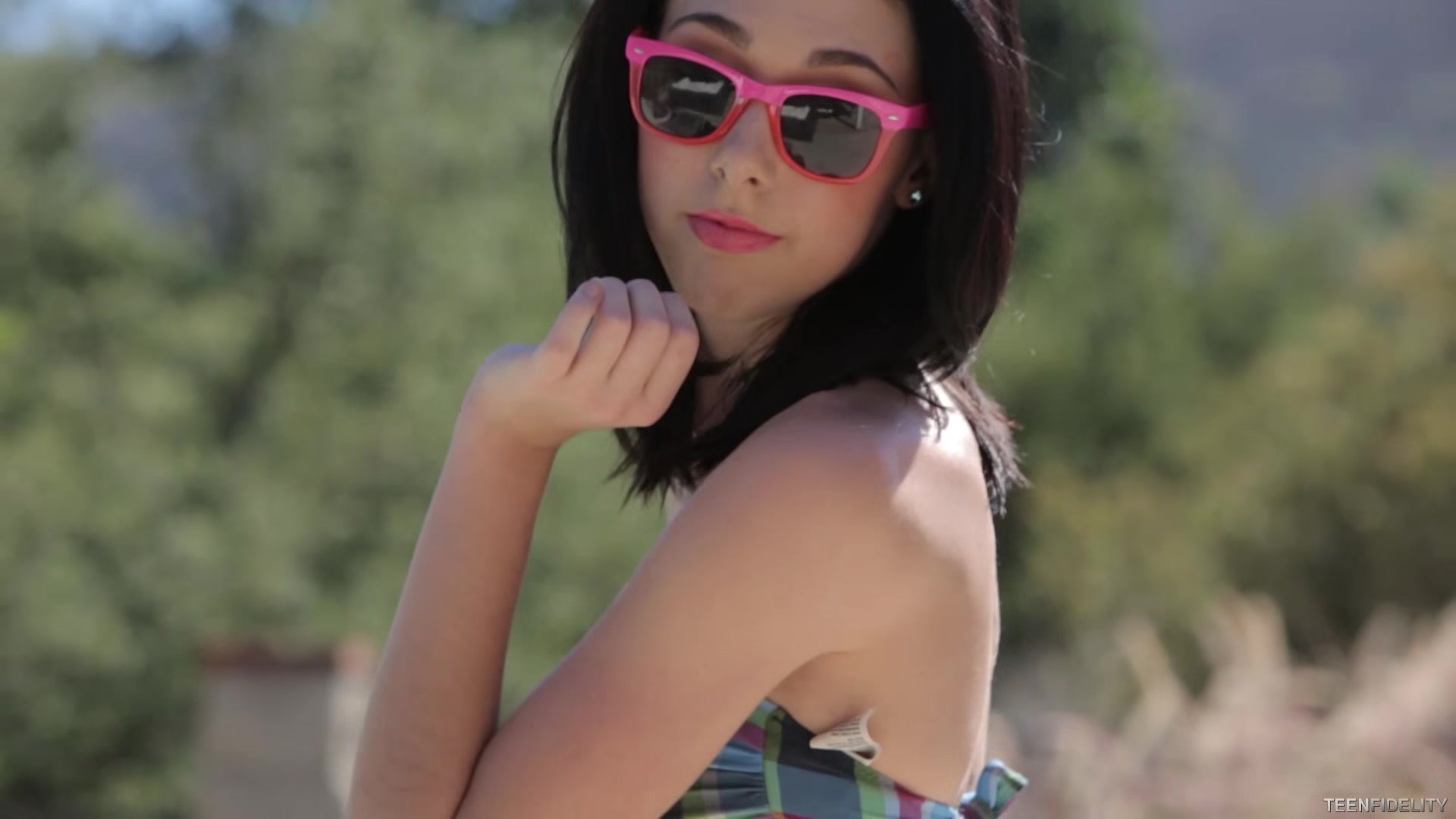 North Carolina Girl - Starring: Hanna Lay - PornFidelity