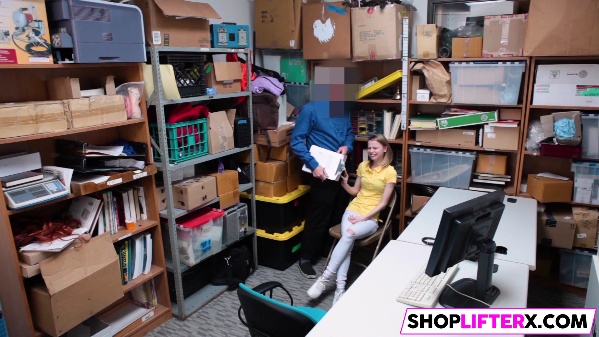 Sweet teen 18+ has no excuse for shoplifting