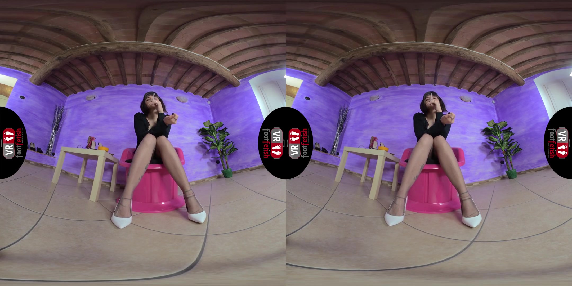 Gorgeous Aradia Takes Off Her Stockings And Oils Up Her Fabulous Feet - Leg and Foot Fetish VR