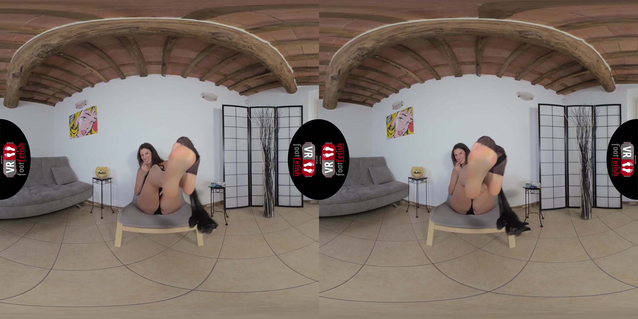 Deliciously Sexy Lilian makes Fun Of Your Small Dick - VRFootFetish