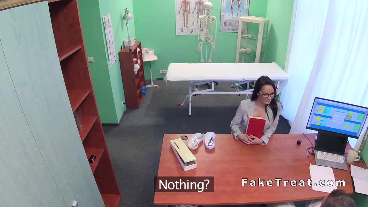 Slim Patient Doing Doctors Dick In Office
